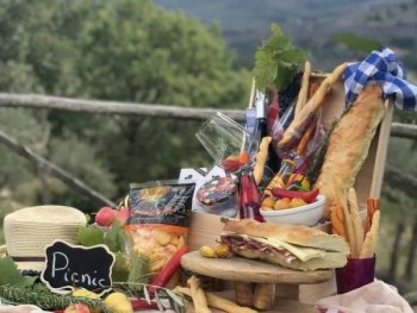 Traveling Picnic Basket Italy - La Chiusa Tuscany